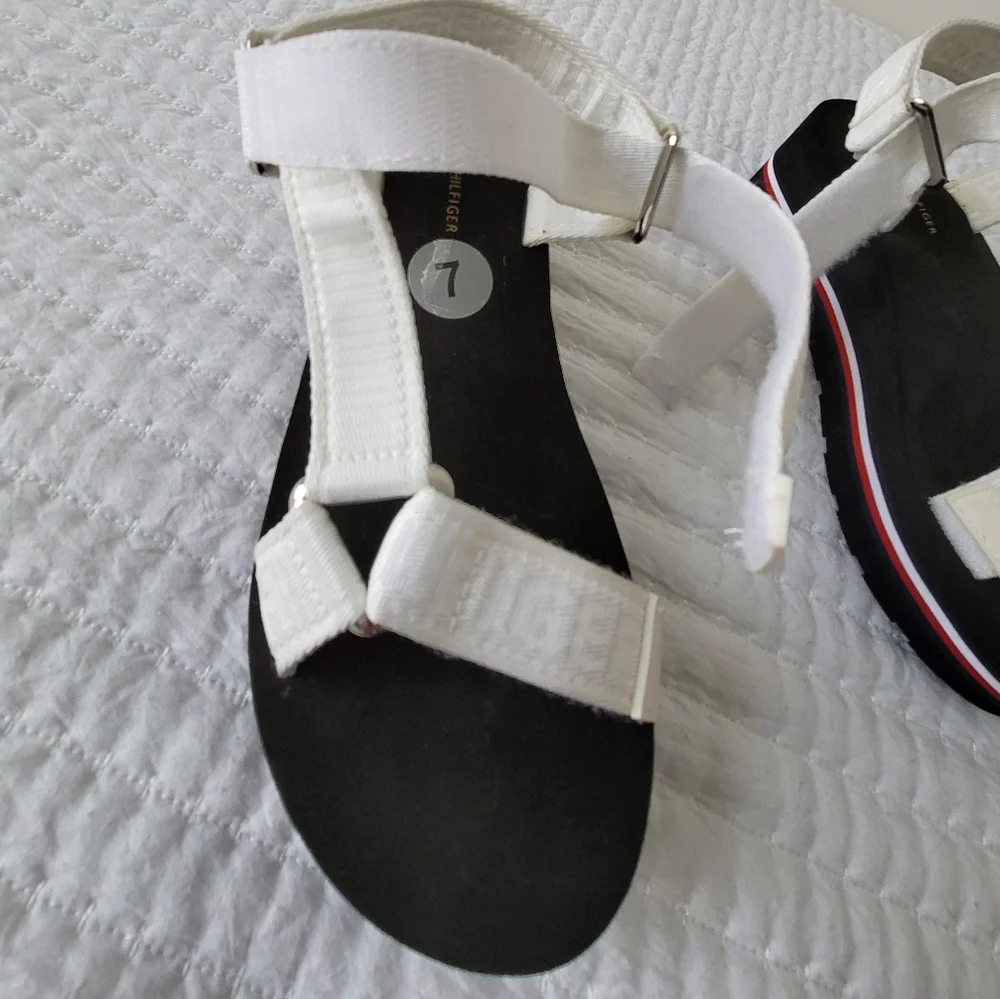COPY - Tommy Hilfiger Velcro Sandals - White size 7 - Picture 3 of 16